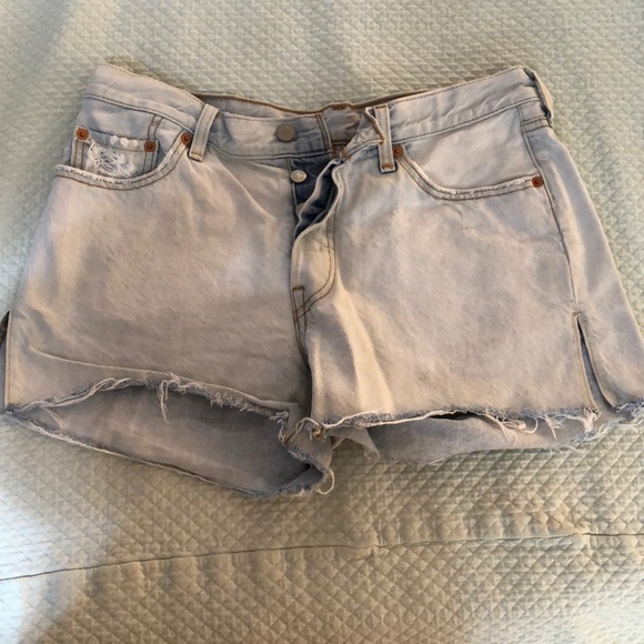 Levi’s shorts - Picture 2 of 6